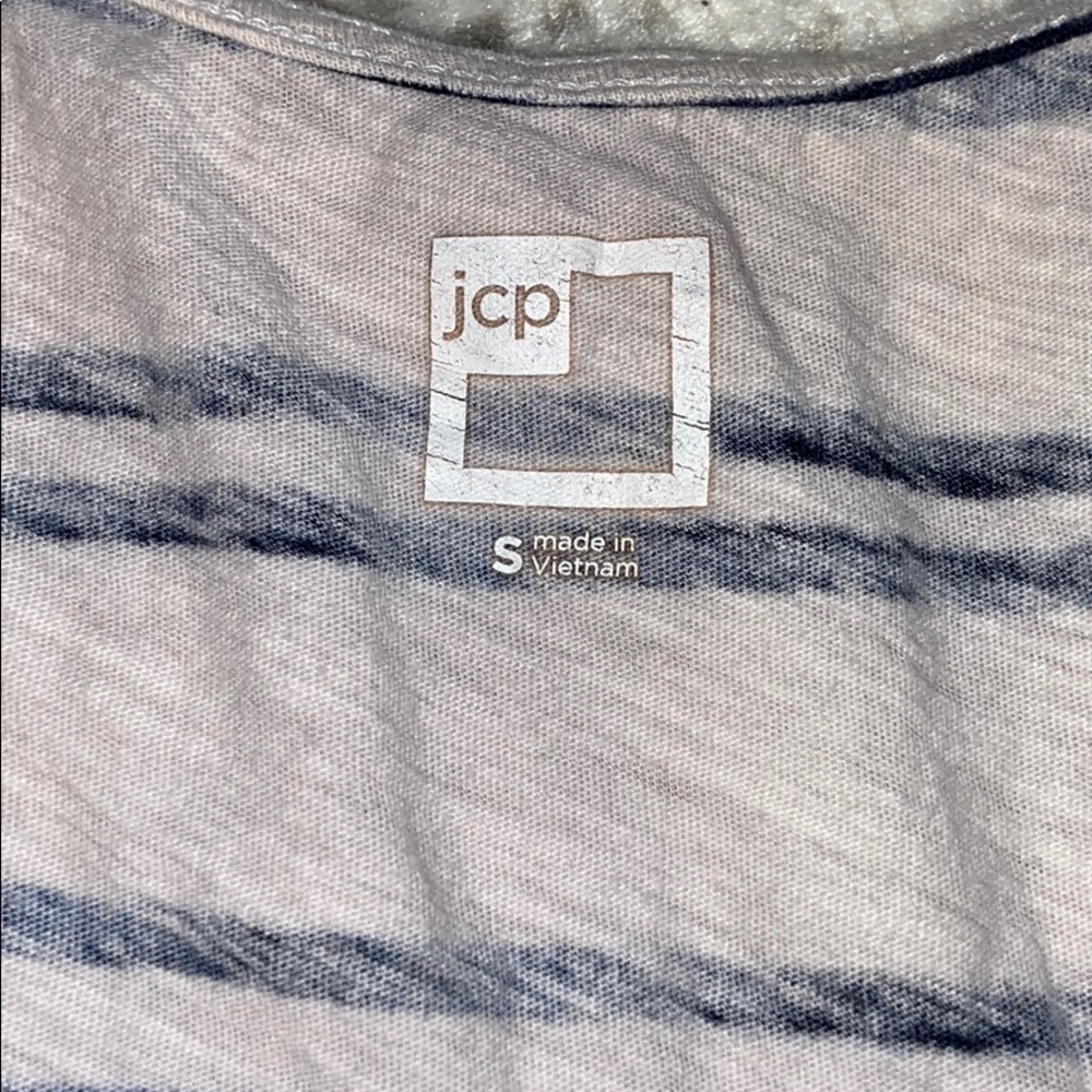 🦃🌸Blue & White Striped Tank🌸 - Picture 2 of 4